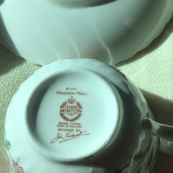 Minton Haddon Hall tea cup/saucer - Picture 4 of 5
